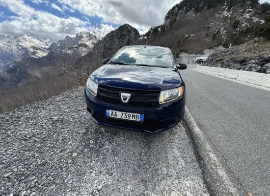 2015 Dacia Sandero in Tirana mieten