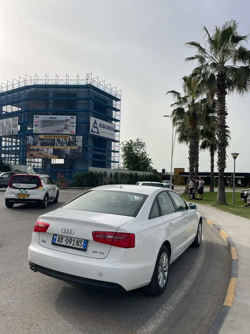Auto mieten in Tirana