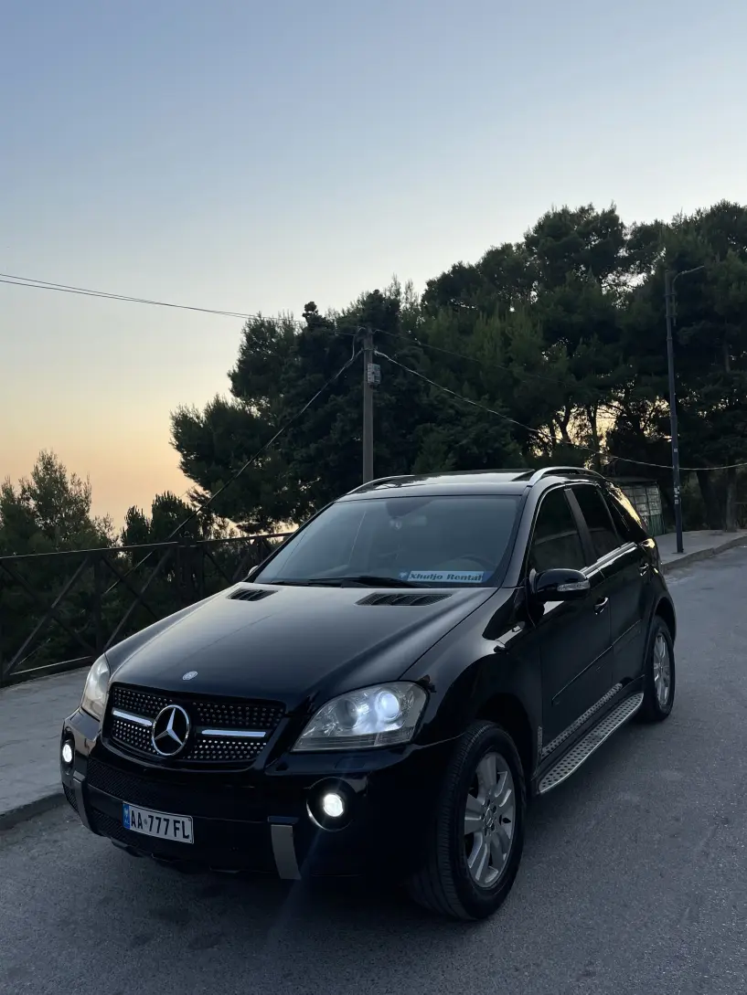 Merrni me qira një makinë në Durrës