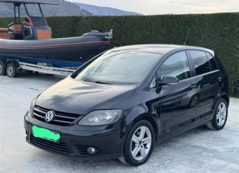 Rent a car in Tirana