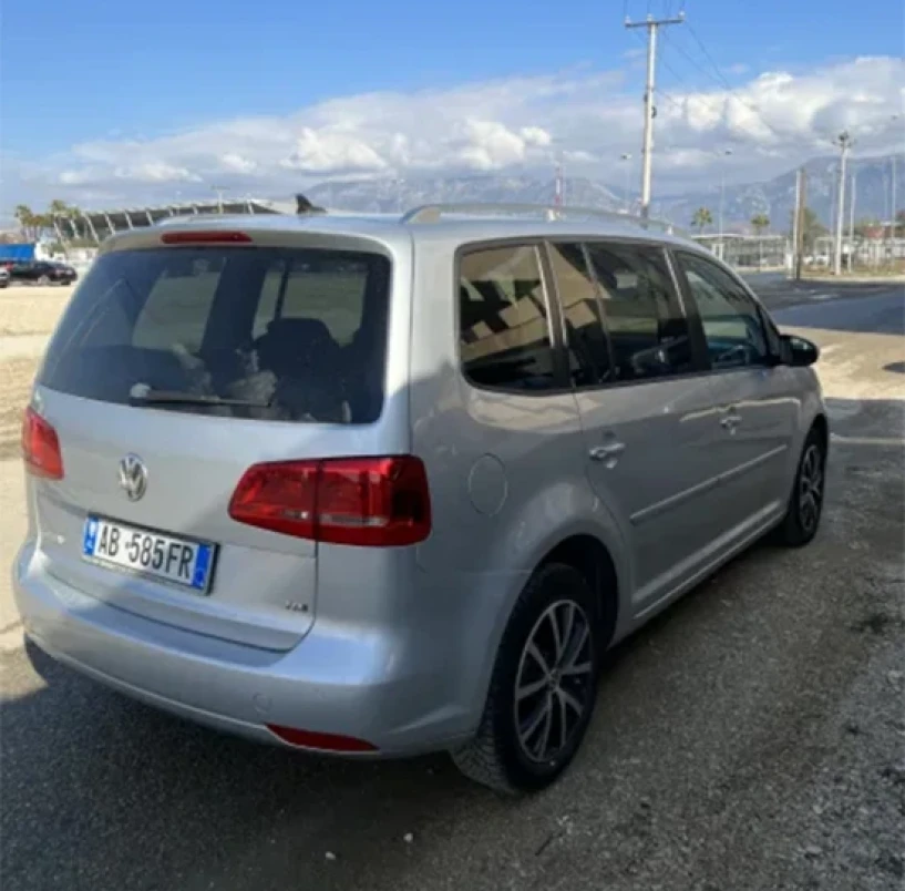 Rent a car in Tirana