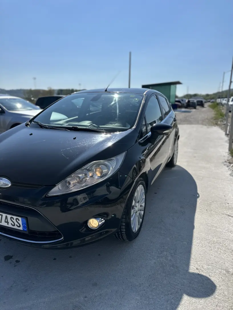 Alquila un coche en Tirana Alquila un coche en Tirana