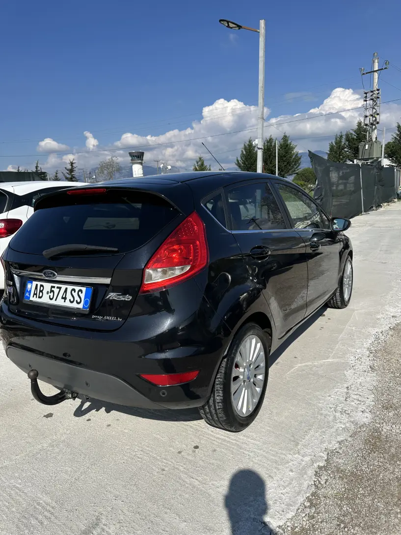 Alquila un coche en Tirana Alquila un coche en Tirana