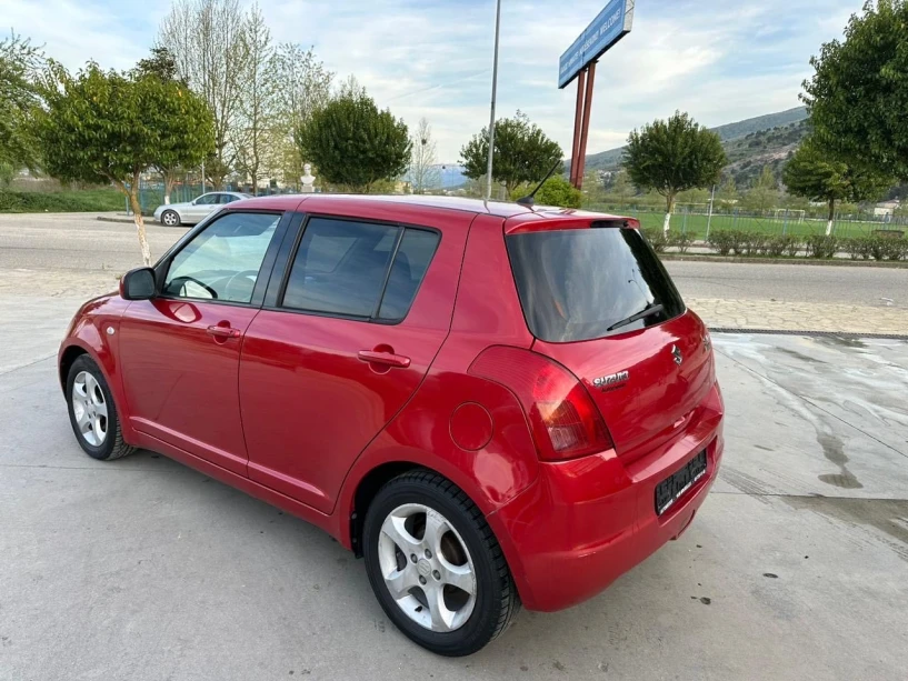 Rent a car in Gjirokastër