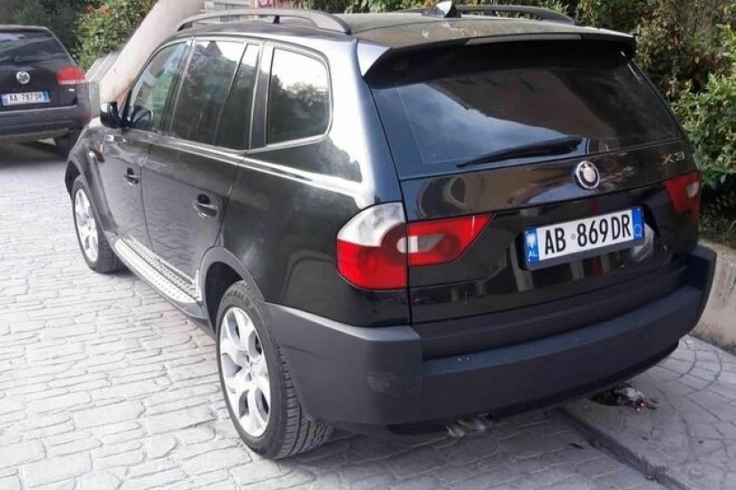 Rent a car in Tirana