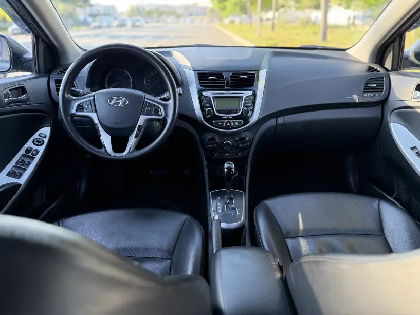 Merrni me qira një makinë në Tirana