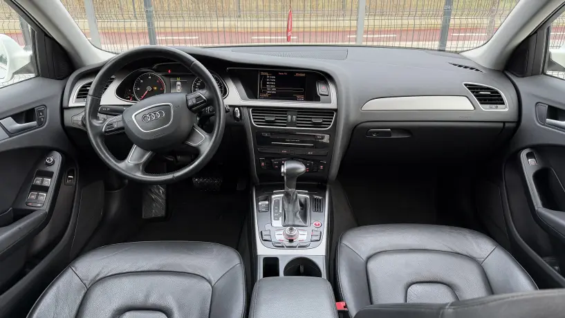 Wynajmij samochód w Tirana