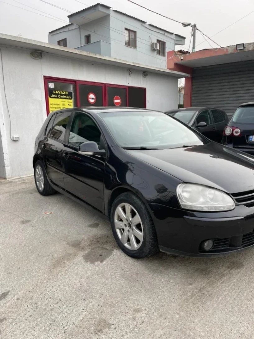 Rent a car in Tirana