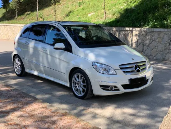 Rent a 2010 Mercedes-Benz B 200 in Tirana