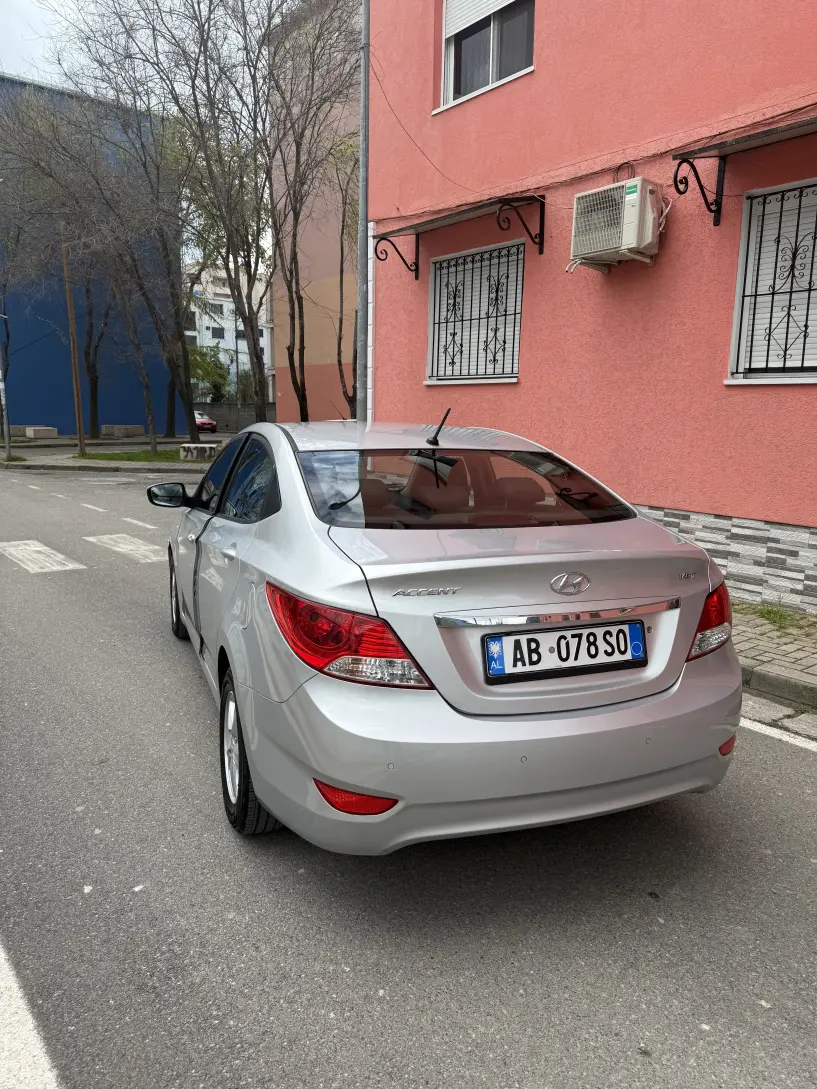 Alquila un coche en Durrës