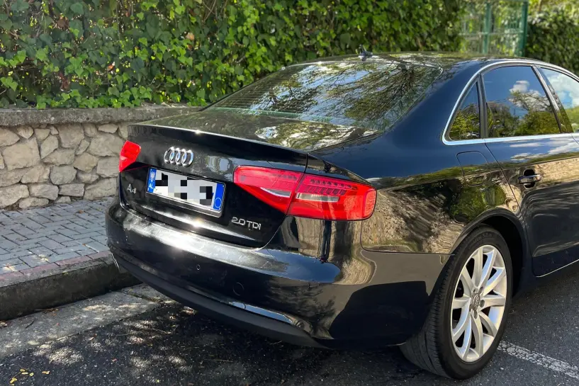 Noleggia un'auto a Tirana Noleggia un'auto a Tirana