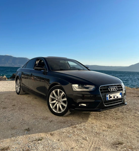 Wynajmij Audi A4 z 2016 roku w Tirana