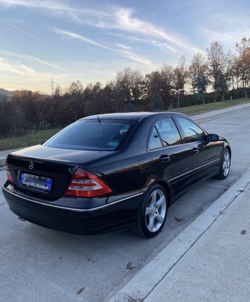 Louer une voiture à Tirana