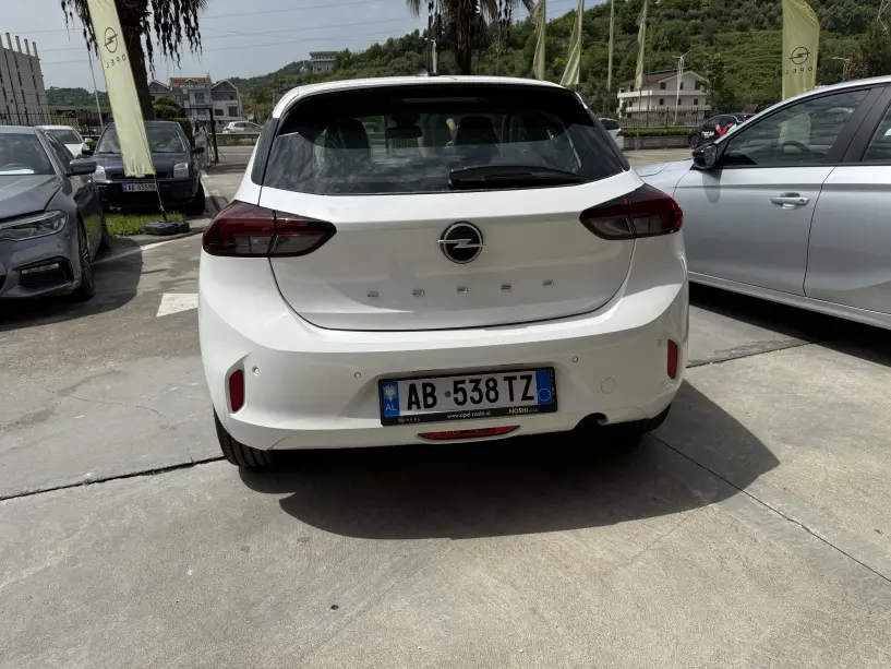 Wynajmij samochód w Tirana