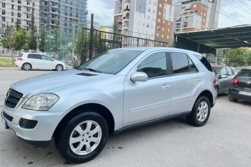 Rent a car in Tirana