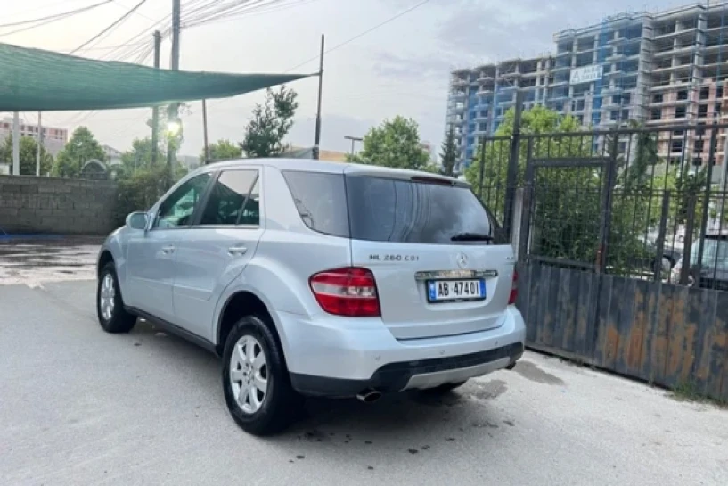 Rent a car in Tirana