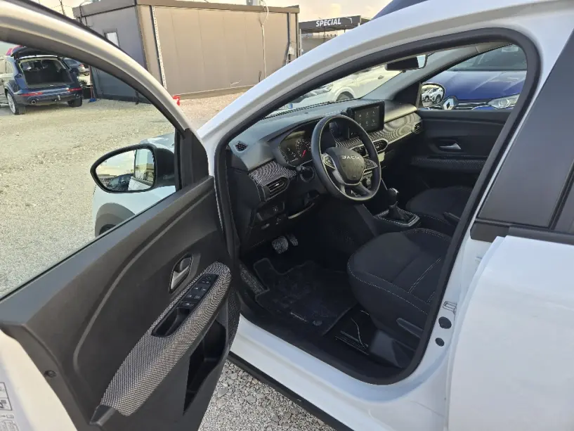 Alquila un coche en Tirana