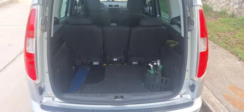 Alquila un coche en Tirana