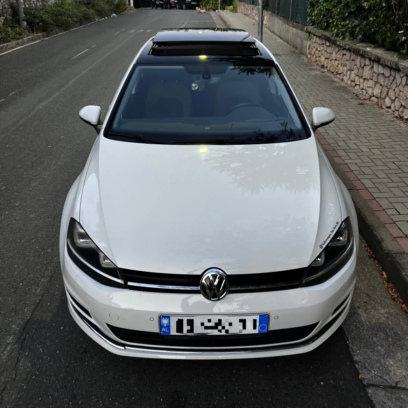 Rent a car in Tirana