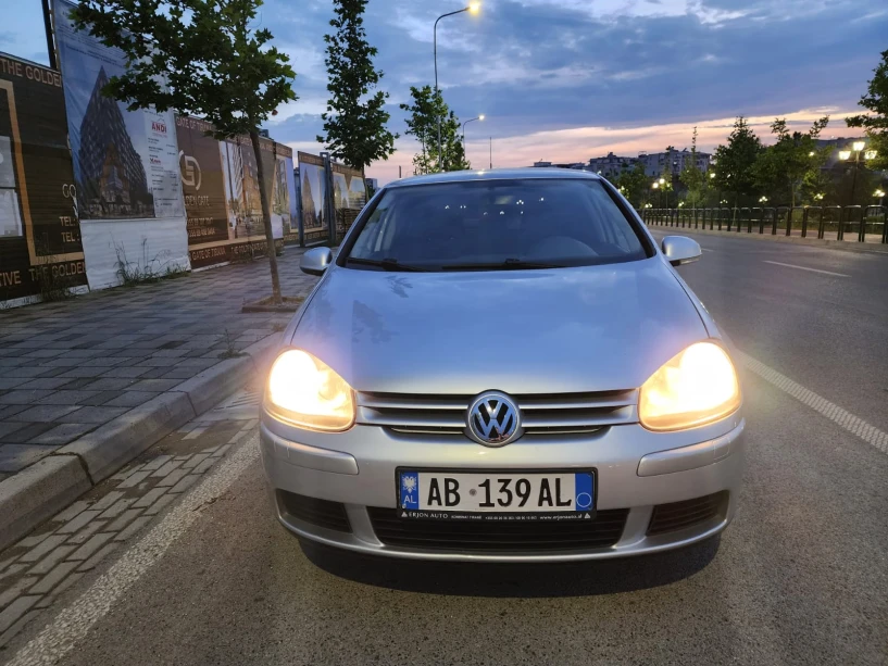 Louer une voiture à Tirana