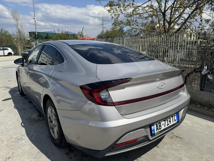 Louer une voiture à Tirana Louer une voiture à Tirana