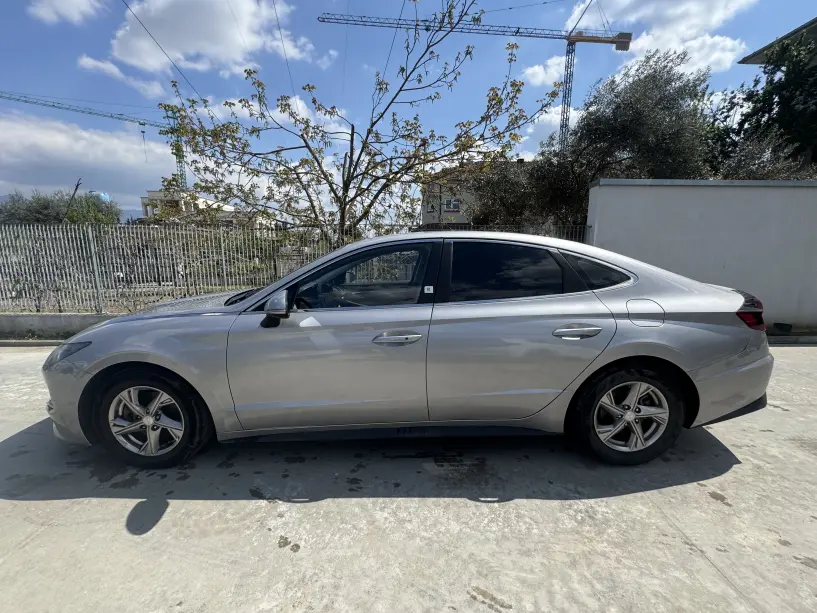 Louer une voiture à Tirana Louer une voiture à Tirana