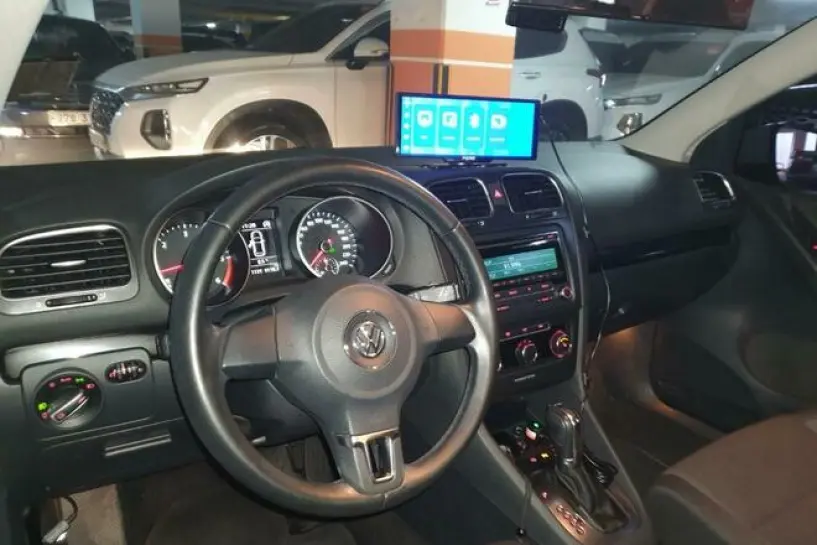 Alquila un coche en Tirana