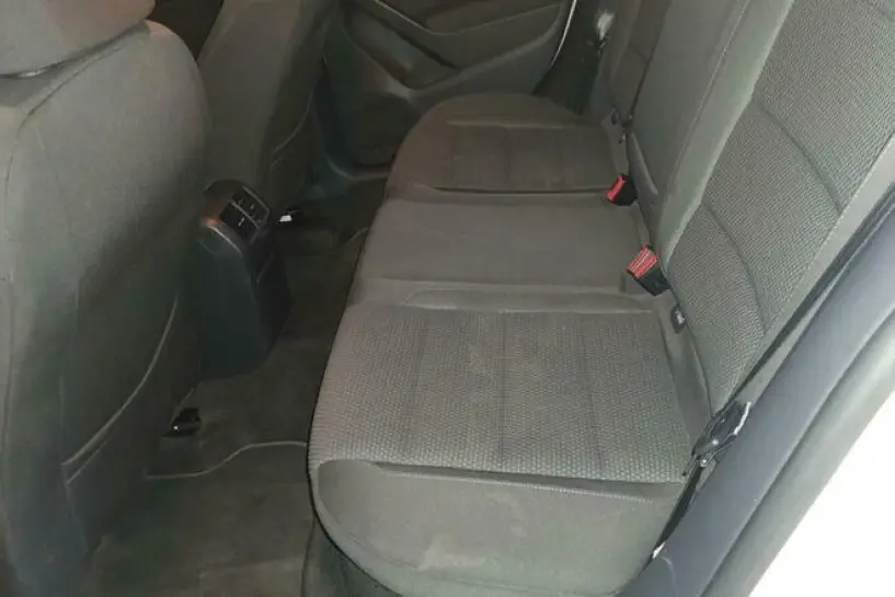 Alquila un coche en Tirana