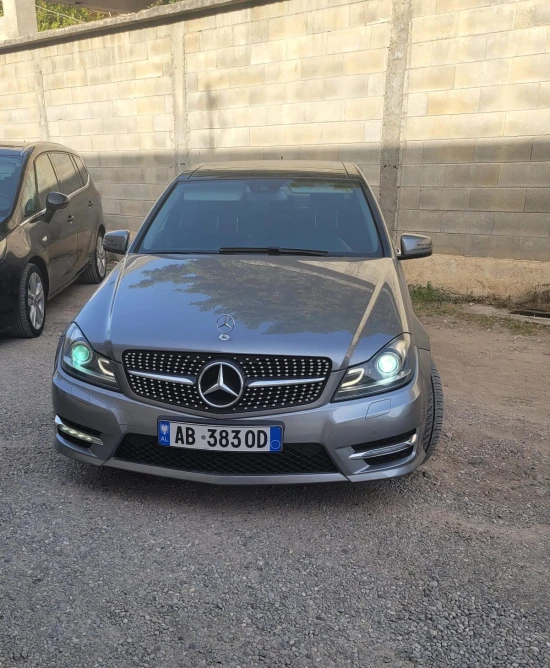 Rent a 2013 Mercedes-Benz C 220 in Durrës