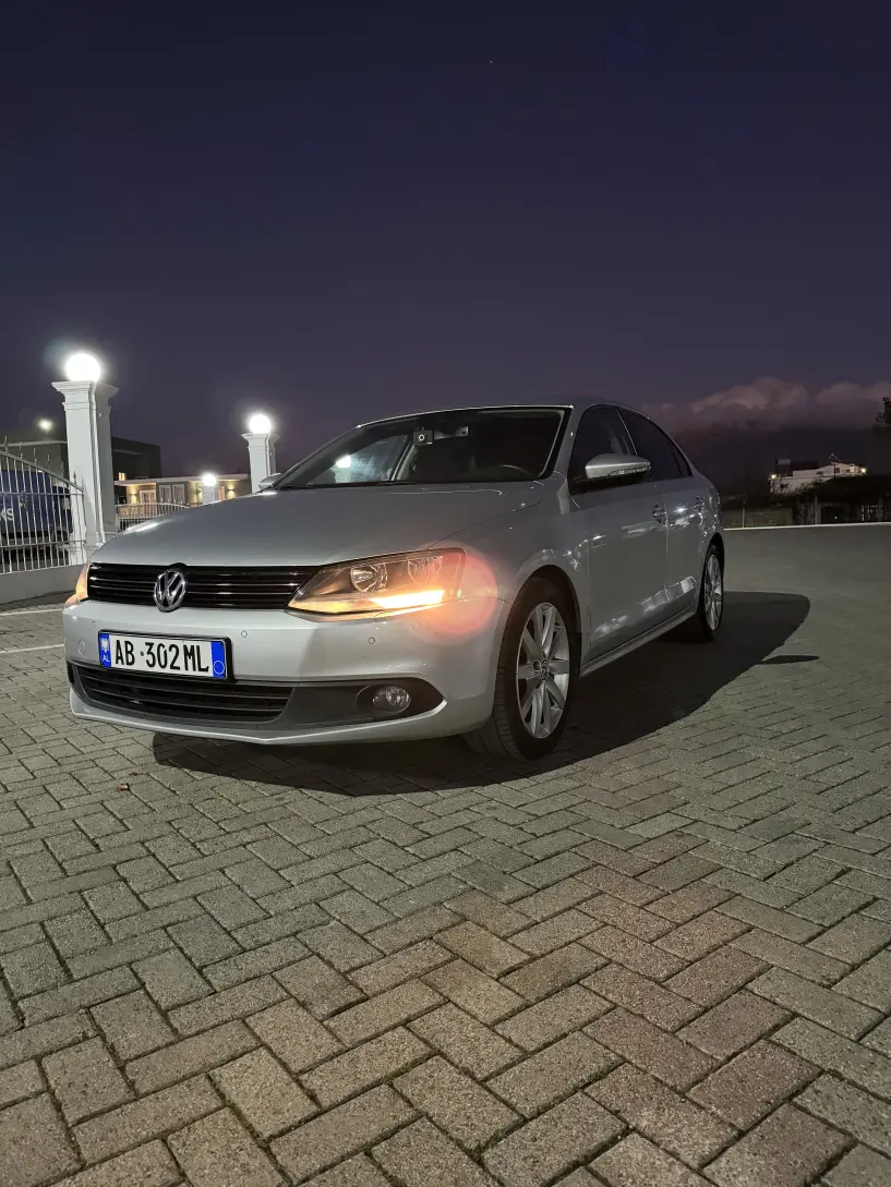 Alquila un coche en Tirana Alquila un coche en Tirana