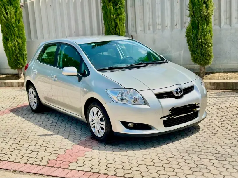 Alquila un coche en Tirana Alquila un coche en Tirana