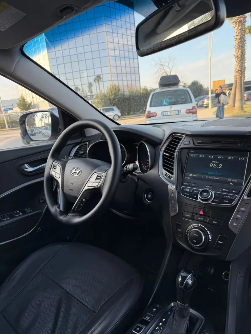 Wynajmij samochód w Tirana