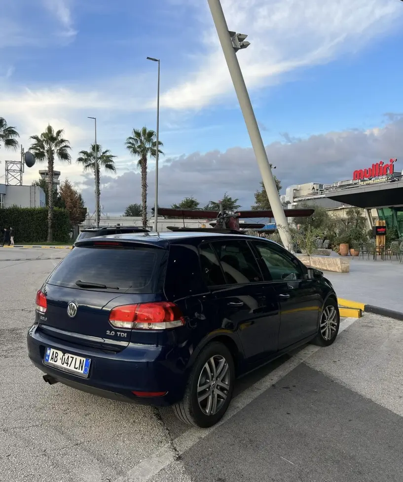 Wynajmij samochód w Tirana Wynajmij samochód w Tirana