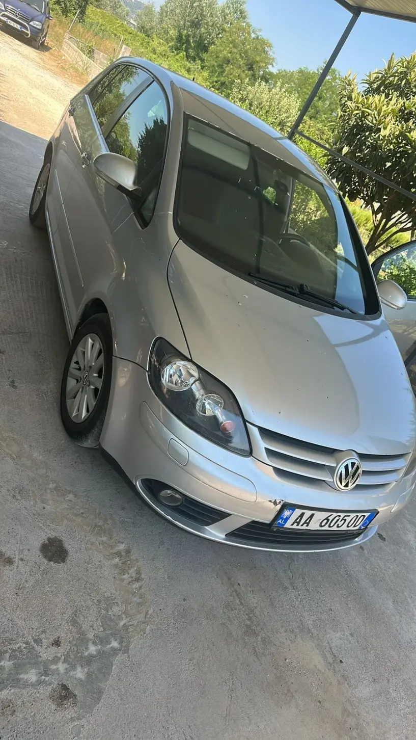 Wynajmij samochód w Tirana