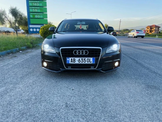 Merrni me qira një Audi A4 të vitit 2008 në Tirana