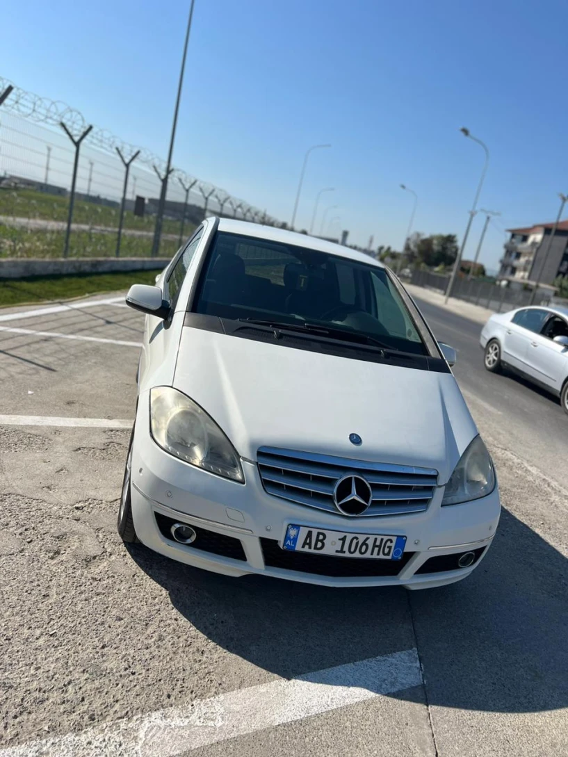 Rent a car in Tirana