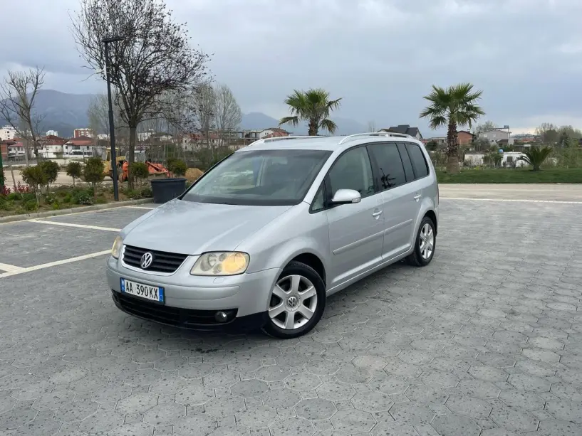Rent a car in Tirana