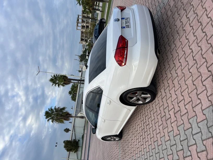 Rent a car in Fier