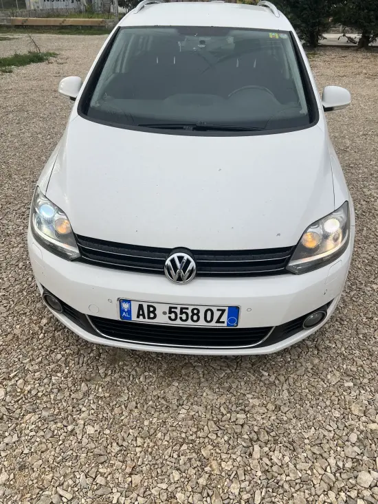 Rent a 2015 Volkswagen Golf Plus in Tirana