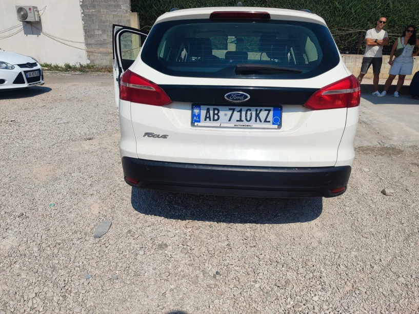 Rent a car in Tirana