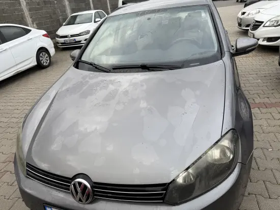 2013 Volkswagen Golf 6 in Tirana mieten
