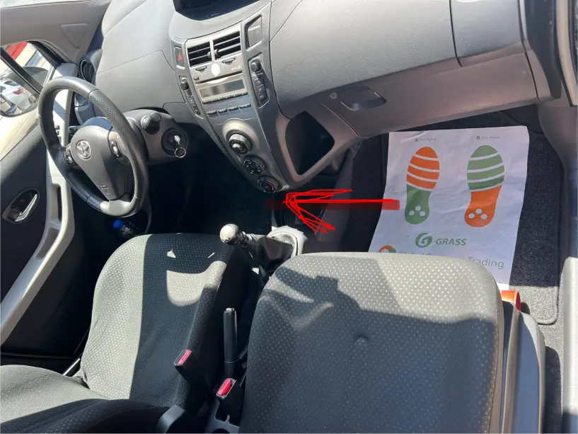 Merrni me qira një makinë në Sarandë