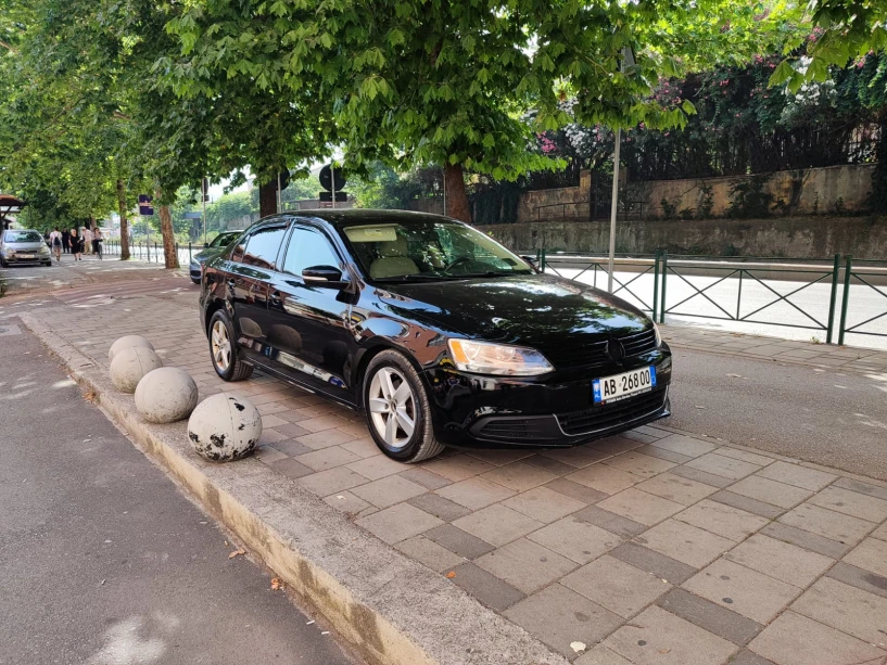 Rent a car in Tirana