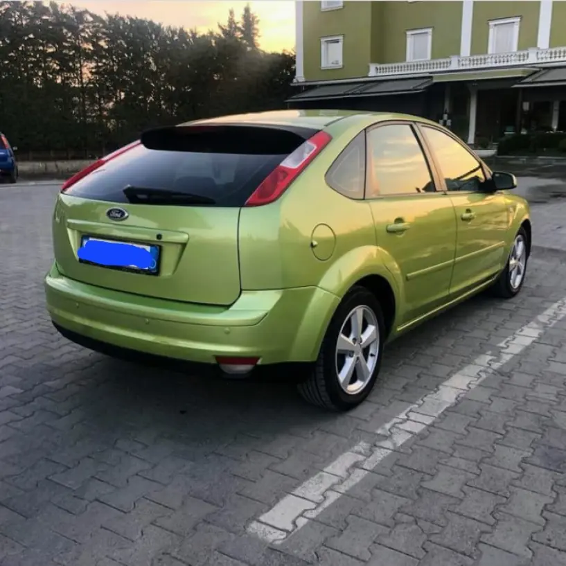 Louer une voiture à Tirana