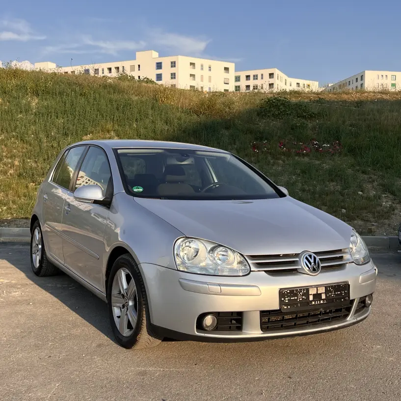 Noleggia un'auto a Tirana Noleggia un'auto a Tirana