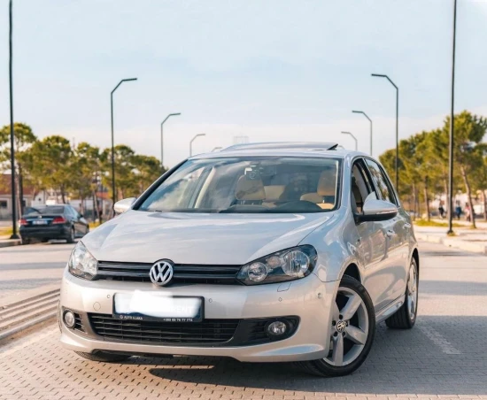 Rent a 2010 Volkswagen Golf 6 in Tirana