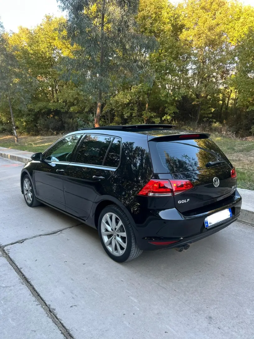 Wynajmij samochód w Tirana Wynajmij samochód w Tirana
