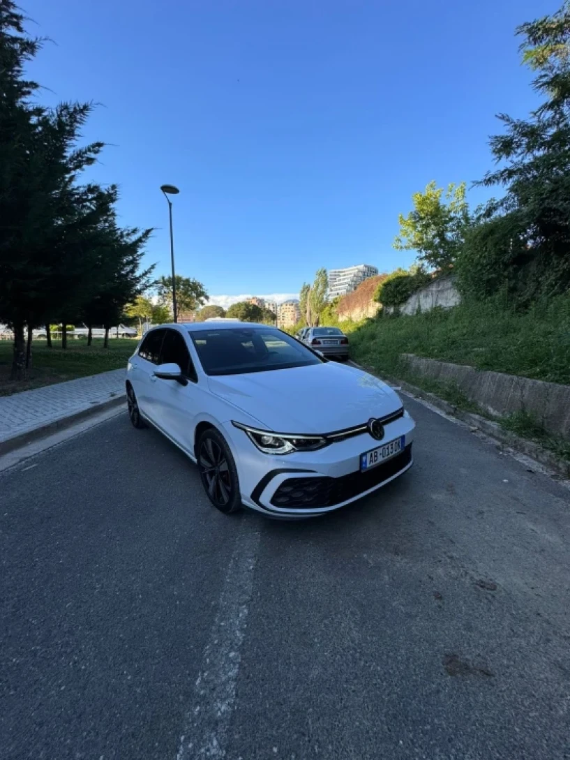 Rent a car in Tirana