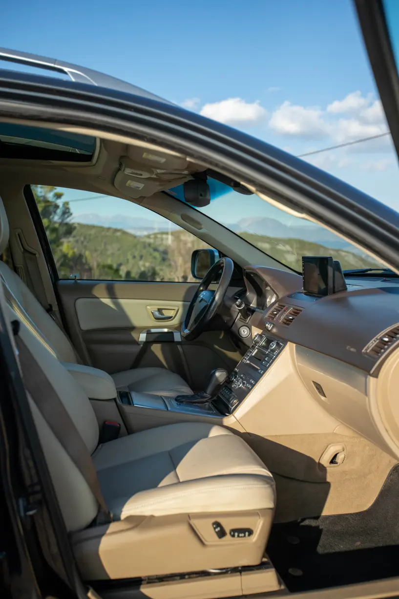 Noleggia un'auto a Tirana