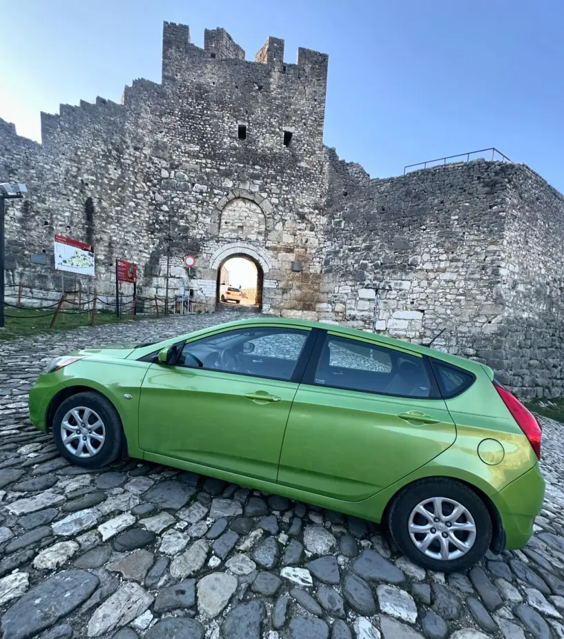 Louer une voiture à Tirana